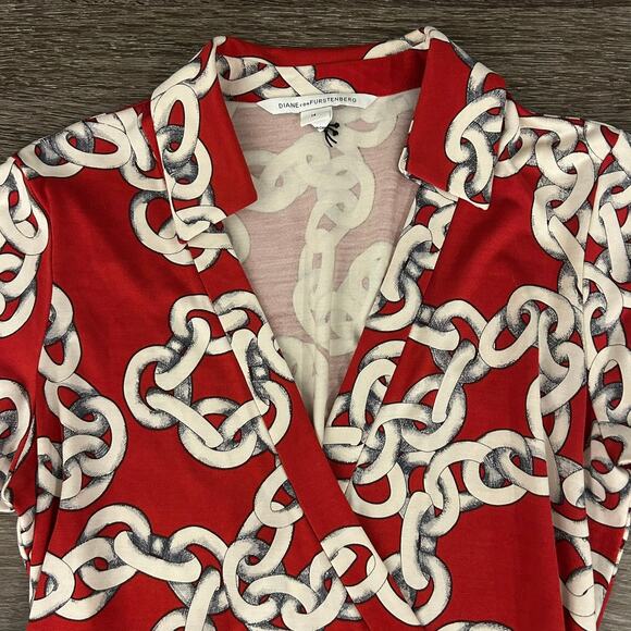 NWOT Diane Von Furstenberg New Jeanne Two Chains Deep Red Silk Wrap Dress Sz 14 - Picture 3 of 14